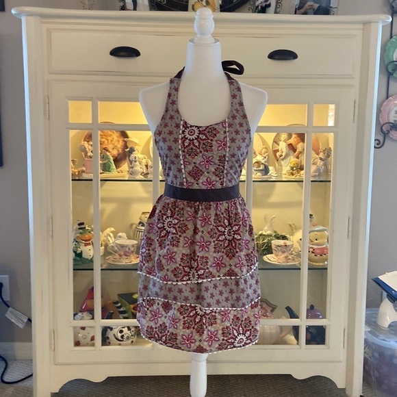 Vintage Ruffled 100% Cotton Bib Apron - Picture 1 of 8